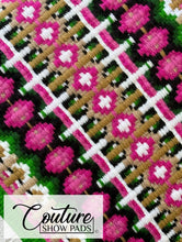 Load image into Gallery viewer, Love Pop Green Couture Show Pad
